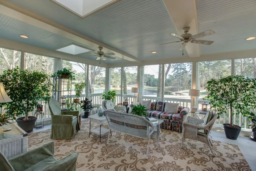 9030 Huntcliff Trace, Sandy Springs, Georgia 30350, 4 Bedrooms Bedrooms, ,3 BathroomsBathrooms,Residential,Sold,9030 Huntcliff Trace,5709884