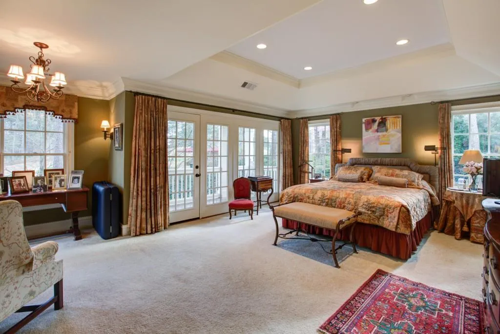 9030 Huntcliff Trace, Sandy Springs, Georgia 30350, 4 Bedrooms Bedrooms, ,3 BathroomsBathrooms,Residential,Sold,9030 Huntcliff Trace,5709884
