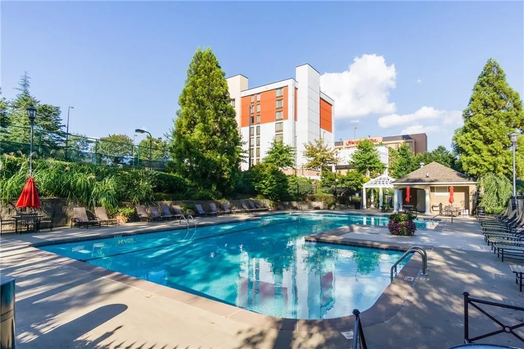 795 Hammond Drive Unit 201, Atlanta, Georgia 30328, 2 Bedrooms Bedrooms, ,1 BathroomBathrooms,Residential,Sold,795 Hammond Drive Unit 201,5948338