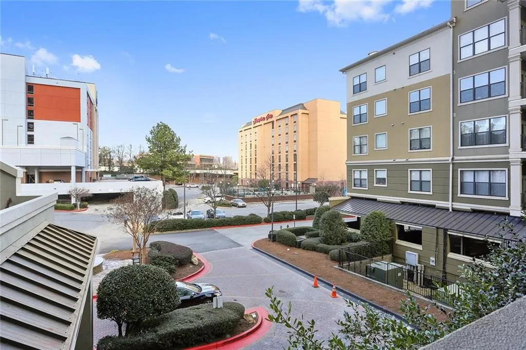 795 Hammond Drive Unit 201, Atlanta, Georgia 30328, 2 Bedrooms Bedrooms, ,1 BathroomBathrooms,Residential,Sold,795 Hammond Drive Unit 201,5948338