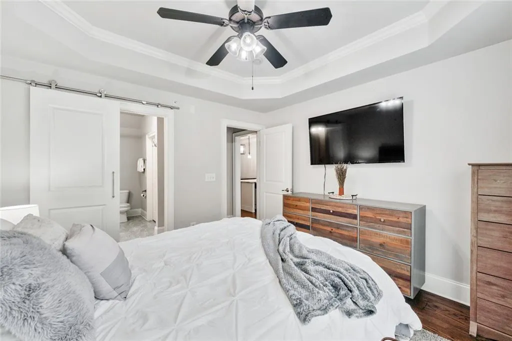 869 Perennial Drive Unit 107, Atlanta, Georgia 30328, 2 Bedrooms Bedrooms, ,2 BathroomsBathrooms,Residential,For Sale,869 Perennial Drive Unit 107,7631946