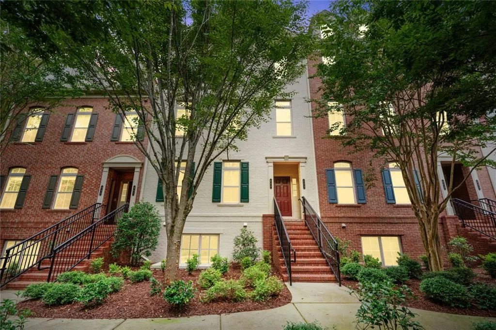 869 Perennial Drive Unit 107, Atlanta, Georgia 30328, 2 Bedrooms Bedrooms, ,2 BathroomsBathrooms,Residential,For Sale,869 Perennial Drive Unit 107,7631946