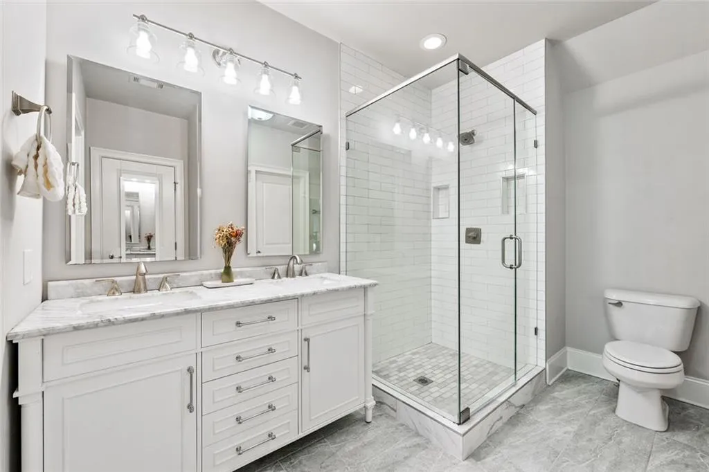 869 Perennial Drive Unit 107, Atlanta, Georgia 30328, 2 Bedrooms Bedrooms, ,2 BathroomsBathrooms,Residential,For Sale,869 Perennial Drive Unit 107,7631946
