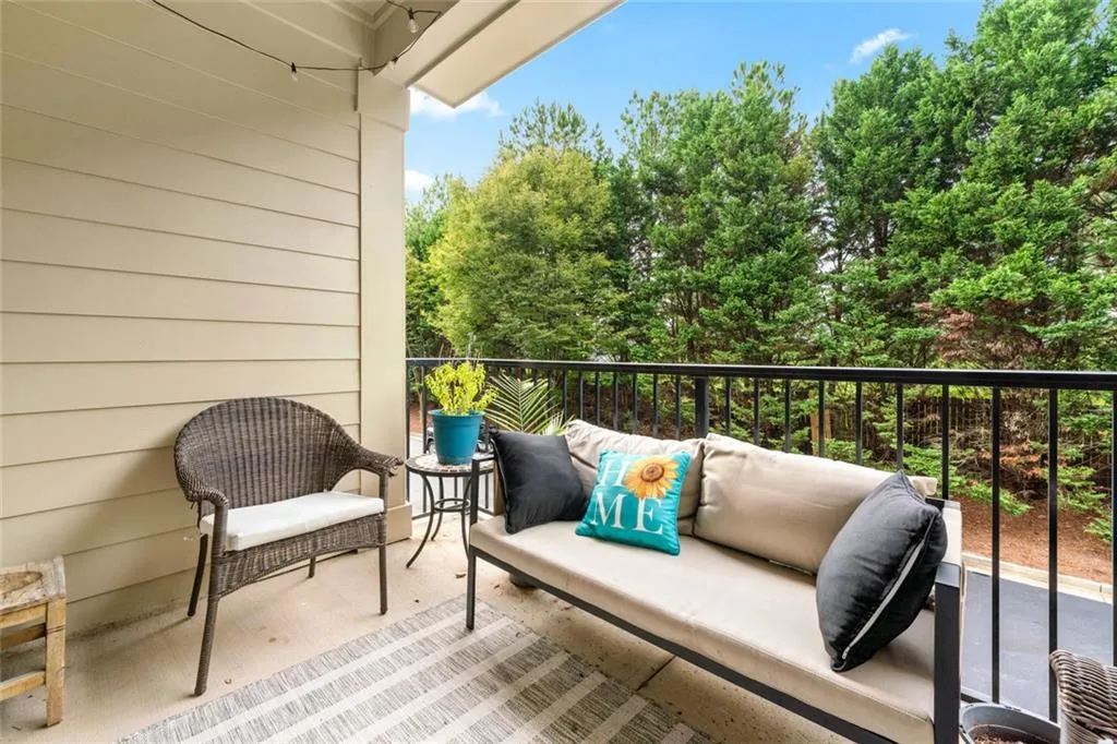 869 Perennial Drive Unit 107, Atlanta, Georgia 30328, 2 Bedrooms Bedrooms, ,2 BathroomsBathrooms,Residential,For Sale,869 Perennial Drive Unit 107,7631946