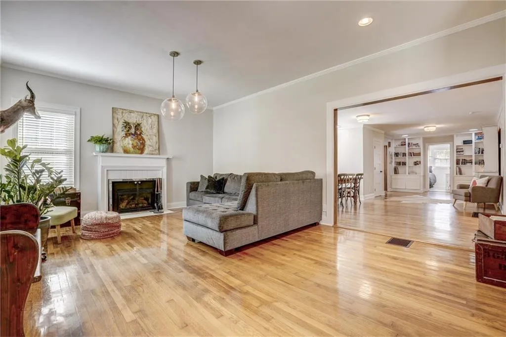 605 Pelham Road, Atlanta, Georgia 30324, 3 Bedrooms Bedrooms, ,3 BathroomsBathrooms,Residential,Sold,605 Pelham Road,5998712