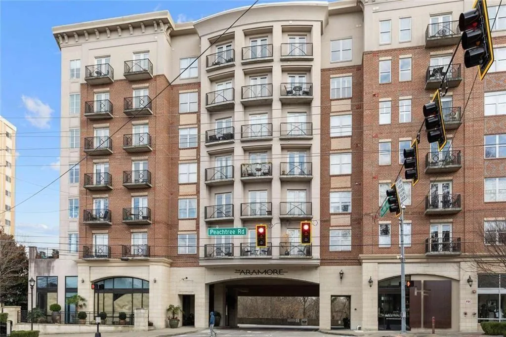 2277 Ne Peachtree Road Ne Unit 404, Atlanta, Georgia 30309, 2 Bedrooms Bedrooms, 0 ,2 BathroomsBathrooms,Residential,Sold,2277 Ne Peachtree Road Ne Unit 404,7732863