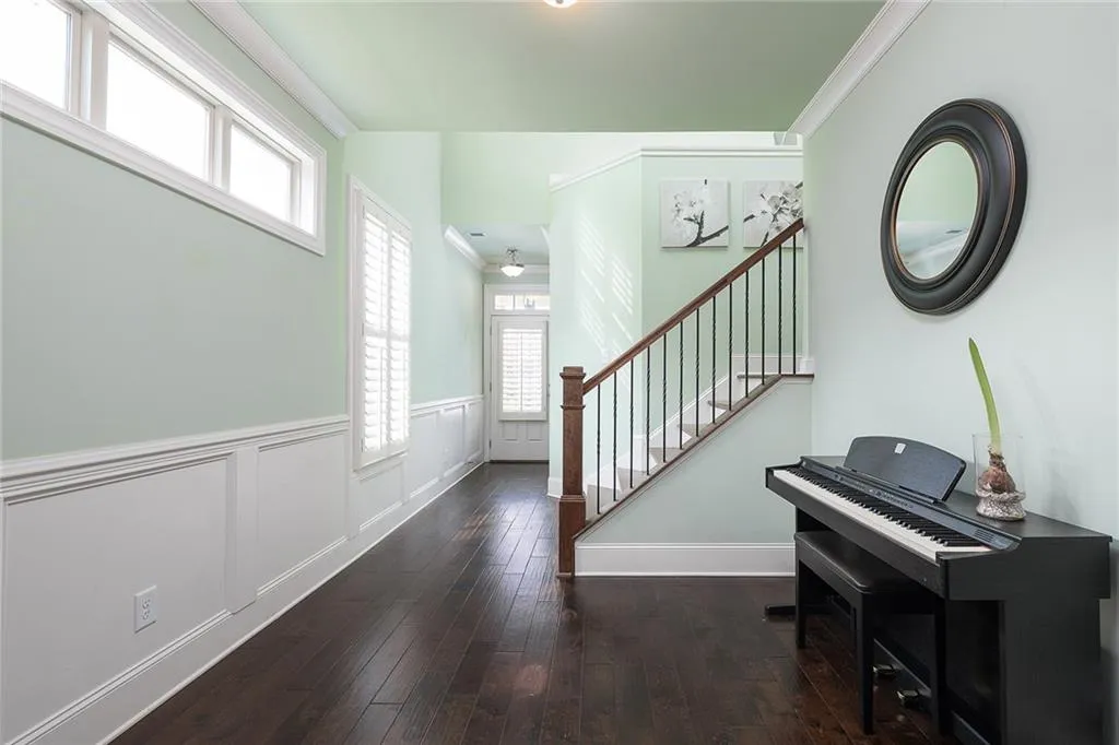 7710 Highland Bluff, Sandy Springs, Georgia 30328, 3 Bedrooms Bedrooms, ,2 BathroomsBathrooms,Residential,Sold,7710 Highland Bluff,7077535