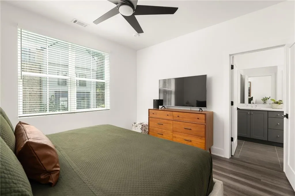 Primary Suite 1