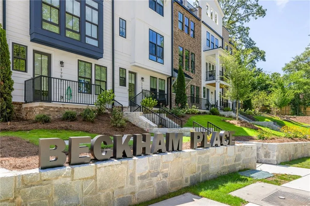 1788 Peach Blossom Lane, Atlanta, Georgia 30324, 3 Bedrooms Bedrooms, ,3 BathroomsBathrooms,Residential,For Sale,1788 Peach Blossom Lane,7642858