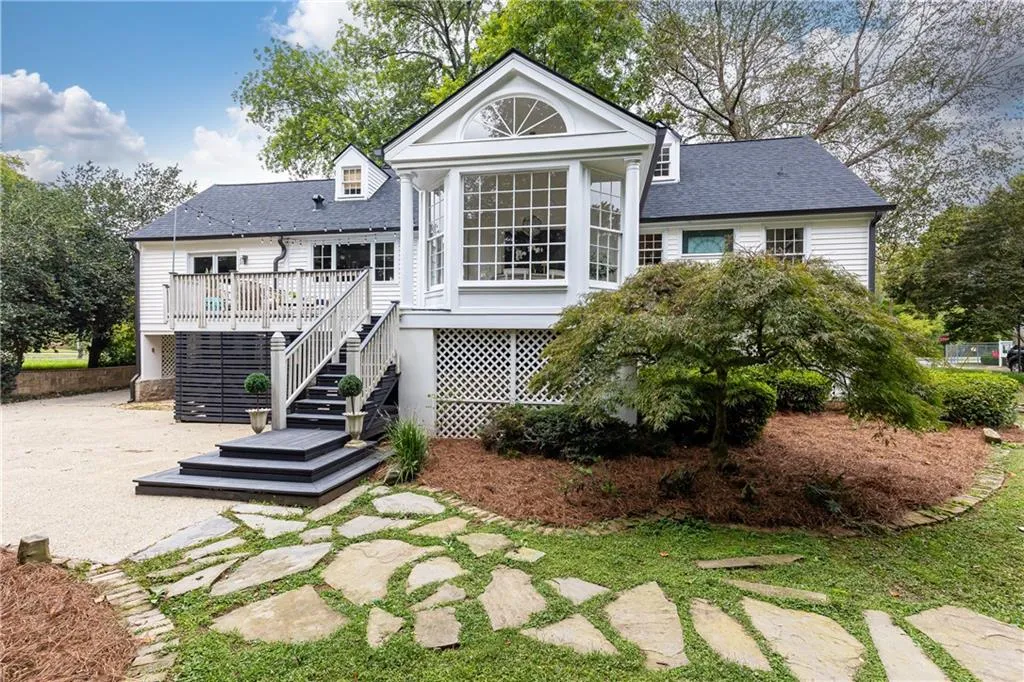 435 Woodward Way Nw, Atlanta, Georgia 30305, 4 Bedrooms Bedrooms, ,4 BathroomsBathrooms,Residential,For Sale,435 Woodward Way Nw,7658735
