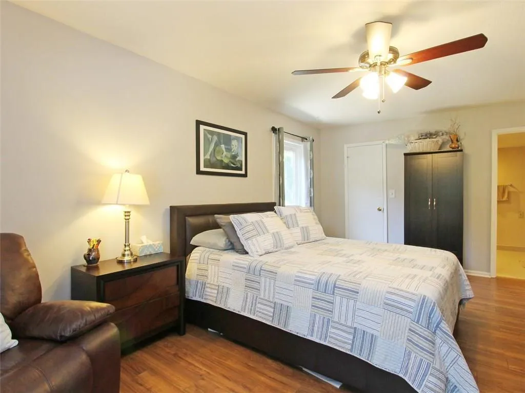 6851 Roswell Road Unit Q-3, Sandy Springs, Georgia 30328, 3 Bedrooms Bedrooms, ,2 BathroomsBathrooms,Residential,Sold,6851 Roswell Road Unit Q-3,5847652