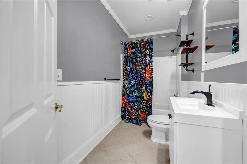 4100 Paces Walk Se Unit 2304, Atlanta, Georgia 30339, 3 Bedrooms Bedrooms, ,2 BathroomsBathrooms,Residential,For Sale,4100 Paces Walk Se Unit 2304,7613280
