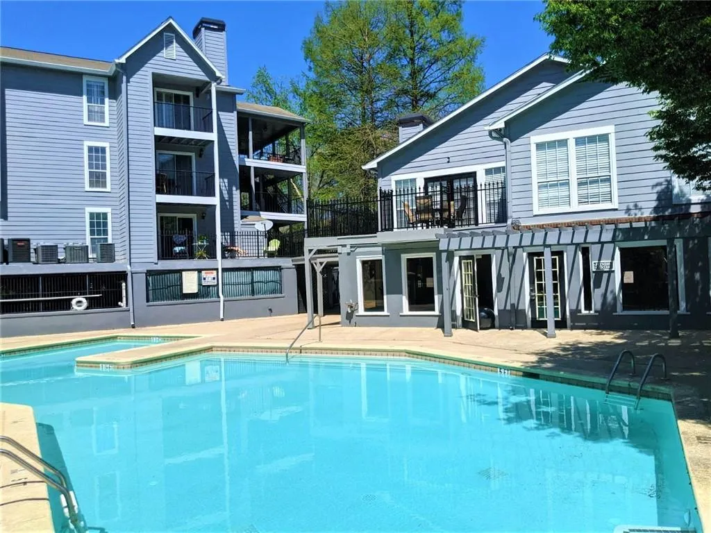 638 Granville Court Unit 638, Sandy Springs, Georgia 30328, 2 Bedrooms Bedrooms, ,2 BathroomsBathrooms,Residential,Sold,638 Granville Court Unit 638,6708914