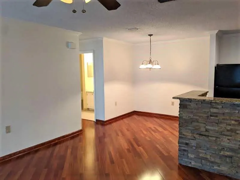 638 Granville Court Unit 638, Sandy Springs, Georgia 30328, 2 Bedrooms Bedrooms, ,2 BathroomsBathrooms,Residential,Sold,638 Granville Court Unit 638,6708914