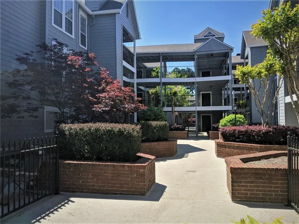 638 Granville Court Unit 638, Sandy Springs, Georgia 30328, 2 Bedrooms Bedrooms, ,2 BathroomsBathrooms,Residential,Sold,638 Granville Court Unit 638,6708914