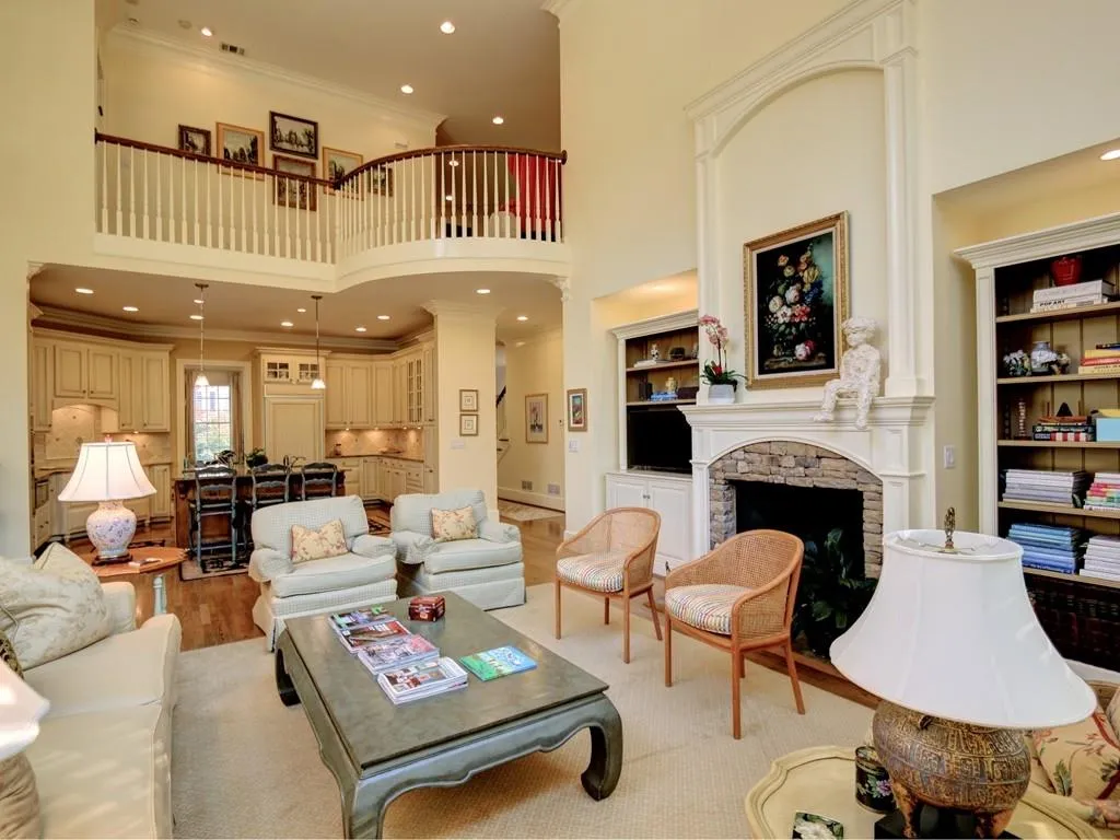 160 Enclave Circle, Atlanta, Georgia 30342, 5 Bedrooms Bedrooms, ,4 BathroomsBathrooms,Residential,Sold,160 Enclave Circle,5883382