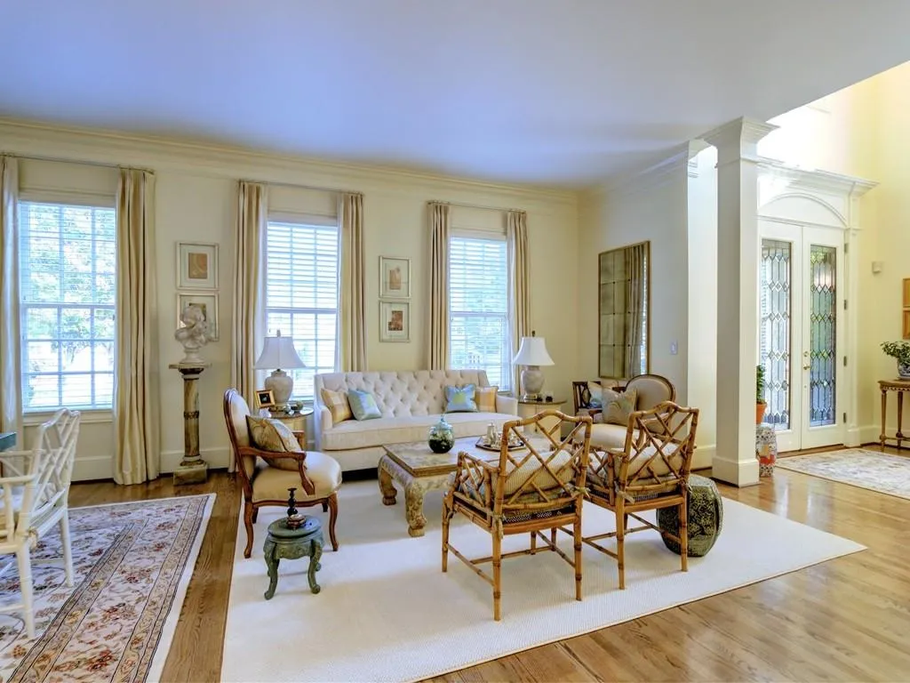 160 Enclave Circle, Atlanta, Georgia 30342, 5 Bedrooms Bedrooms, ,4 BathroomsBathrooms,Residential,Sold,160 Enclave Circle,5883382