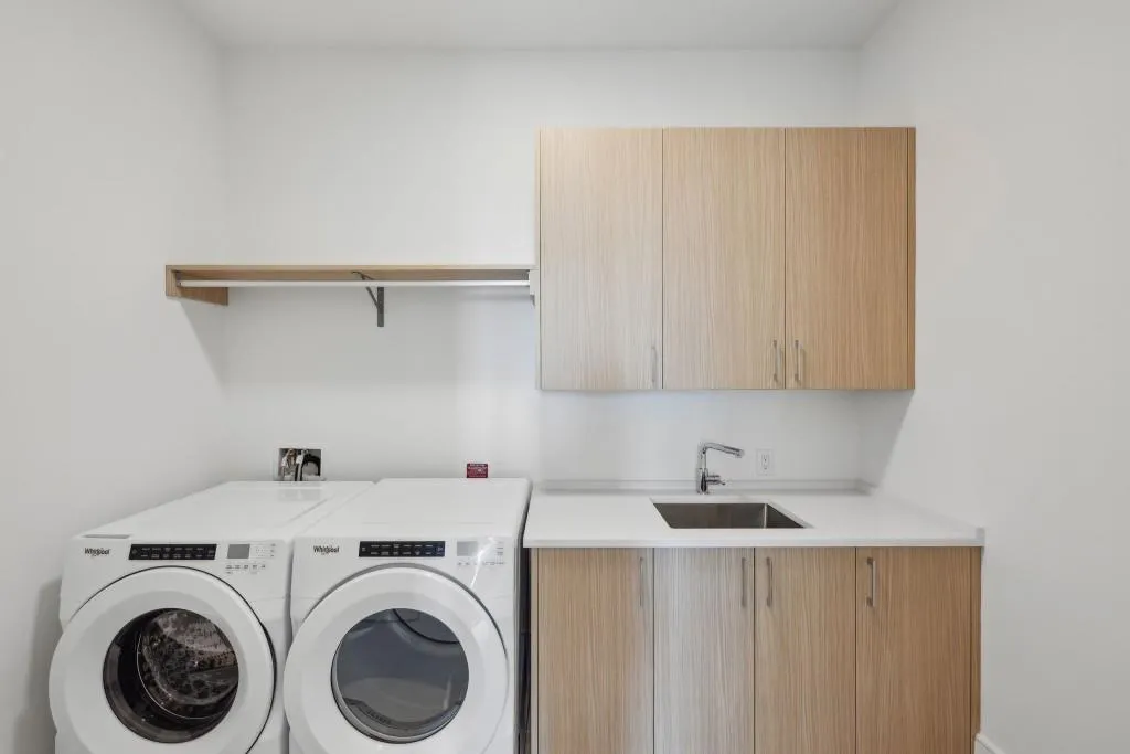 2425 Peachtree Road Ne Unit 1705, Atlanta, Georgia 30305, 3 Bedrooms Bedrooms, ,3 BathroomsBathrooms,Residential,For Sale,2425 Peachtree Road Ne Unit 1705,7544798