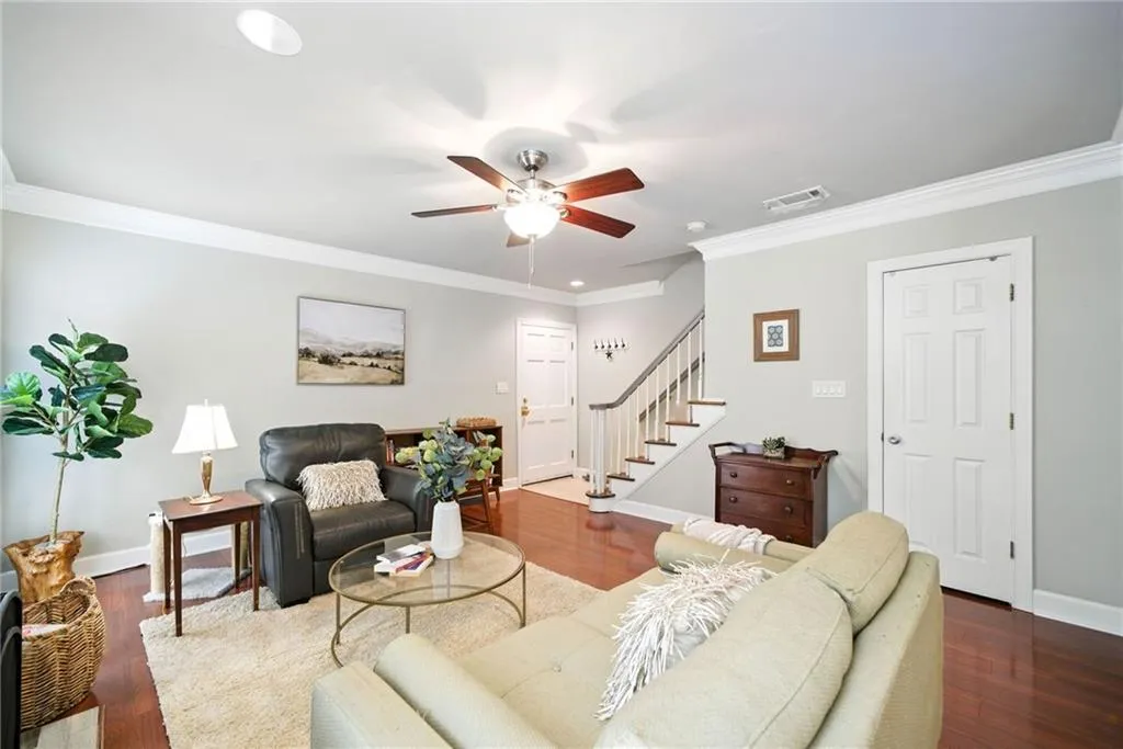 44 Mount Vernon Circle, Atlanta, Georgia 30338, 2 Bedrooms Bedrooms, ,2 BathroomsBathrooms,Residential,For Sale,44 Mount Vernon Circle,7624866