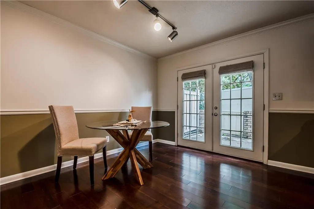 6900 Roswell Road Unit B4, Atlanta, Georgia 30328, 2 Bedrooms Bedrooms, ,2 BathroomsBathrooms,Residential,Sold,6900 Roswell Road Unit B4,5868944