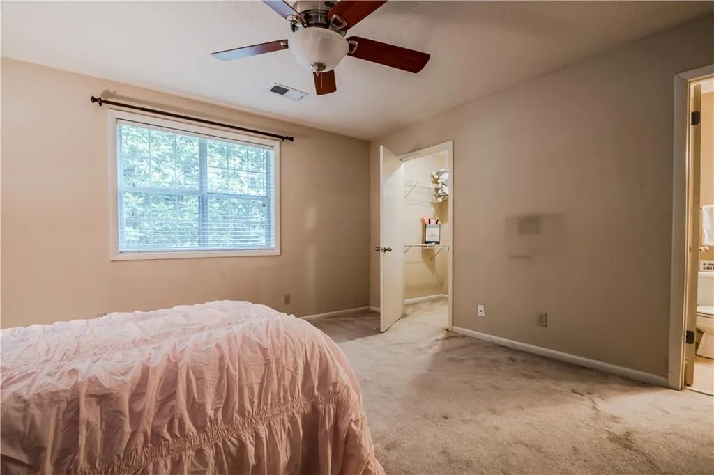 6900 Roswell Road Unit B4, Atlanta, Georgia 30328, 2 Bedrooms Bedrooms, ,2 BathroomsBathrooms,Residential,Sold,6900 Roswell Road Unit B4,5868944