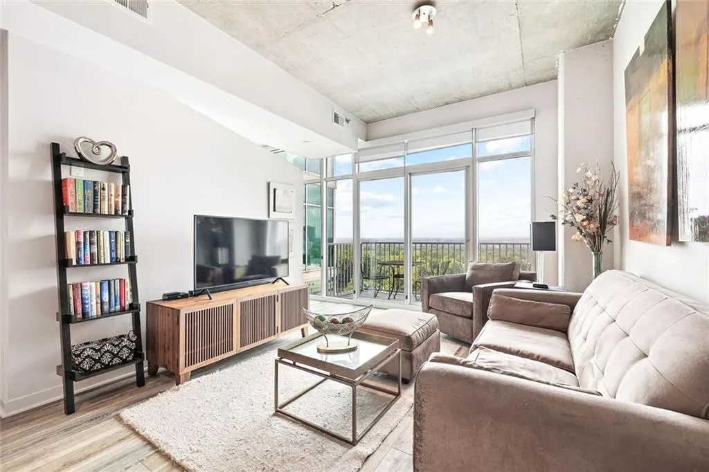 250 Pharr Road Northeast Road Ne Unit 1216, Atlanta, Georgia 30305, 1 Bedroom Bedrooms, ,1 BathroomBathrooms,Residential,For Sale,250 Pharr Road Northeast Road Ne Unit 1216,7627871