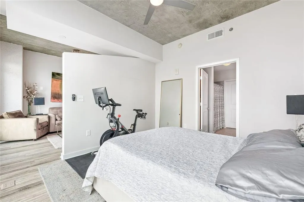 250 Pharr Road Northeast Road Ne Unit 1216, Atlanta, Georgia 30305, 1 Bedroom Bedrooms, ,1 BathroomBathrooms,Residential,For Sale,250 Pharr Road Northeast Road Ne Unit 1216,7627871