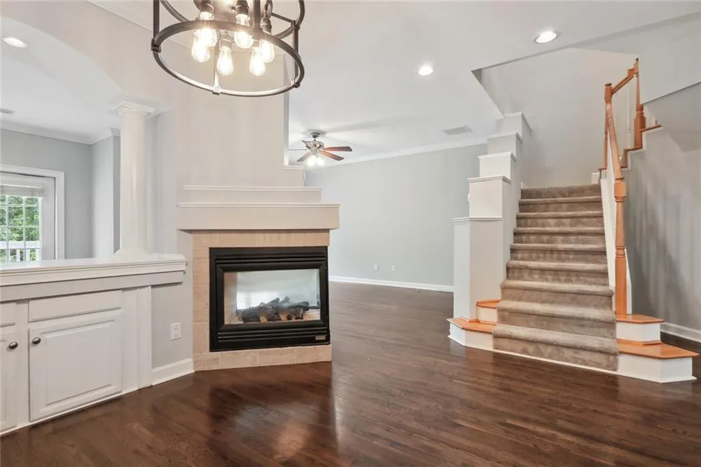 8590 Hope Mews Court, Sandy Springs, Georgia 30350, 3 Bedrooms Bedrooms, ,2 BathroomsBathrooms,Residential,Sold,8590 Hope Mews Court,7101625