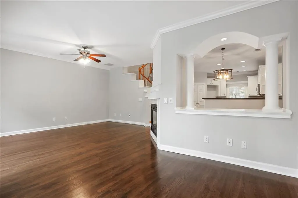 8590 Hope Mews Court, Sandy Springs, Georgia 30350, 3 Bedrooms Bedrooms, ,2 BathroomsBathrooms,Residential,Sold,8590 Hope Mews Court,7101625