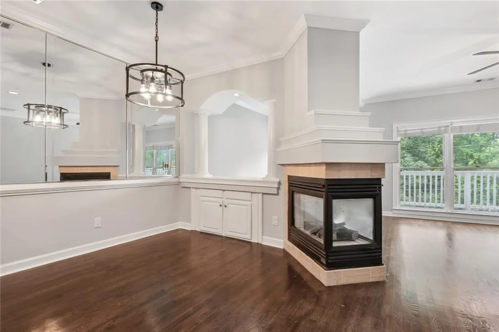 8590 Hope Mews Court, Sandy Springs, Georgia 30350, 3 Bedrooms Bedrooms, ,2 BathroomsBathrooms,Residential,Sold,8590 Hope Mews Court,7101625