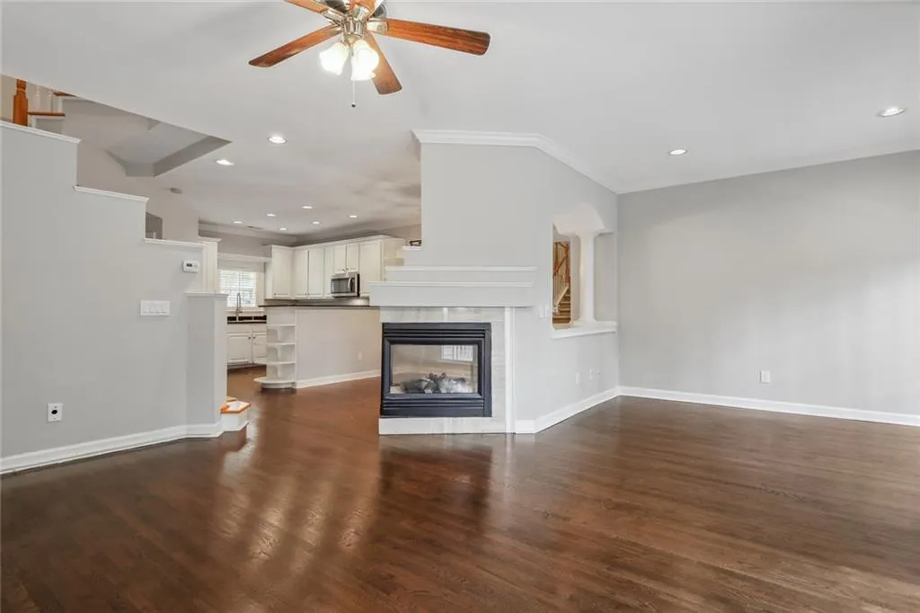 8590 Hope Mews Court, Sandy Springs, Georgia 30350, 3 Bedrooms Bedrooms, ,2 BathroomsBathrooms,Residential,Sold,8590 Hope Mews Court,7101625