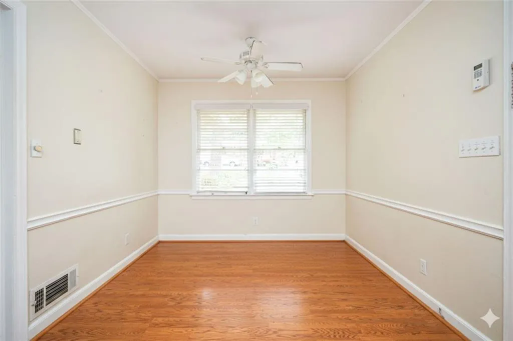 5860 Greenbrier Road Ne, Atlanta, Georgia 30328, 4 Bedrooms Bedrooms, ,3 BathroomsBathrooms,Residential,For Sale,5860 Greenbrier Road Ne,7713463