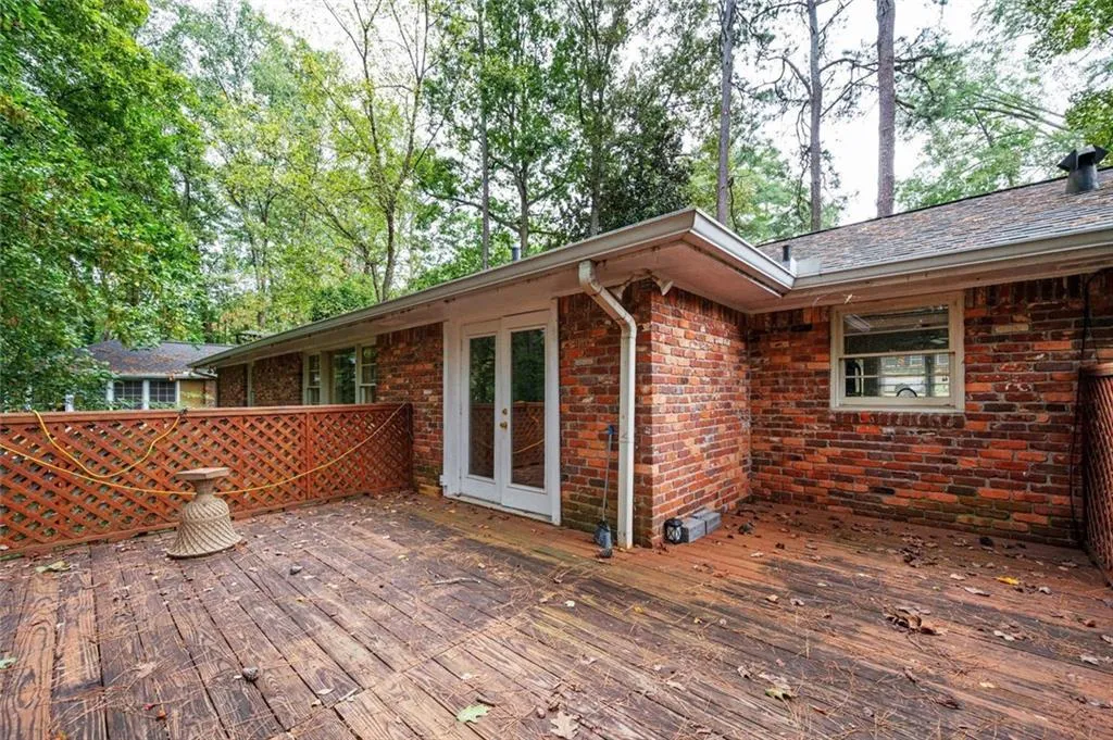 5860 Greenbrier Road Ne, Atlanta, Georgia 30328, 4 Bedrooms Bedrooms, ,3 BathroomsBathrooms,Residential,For Sale,5860 Greenbrier Road Ne,7713463