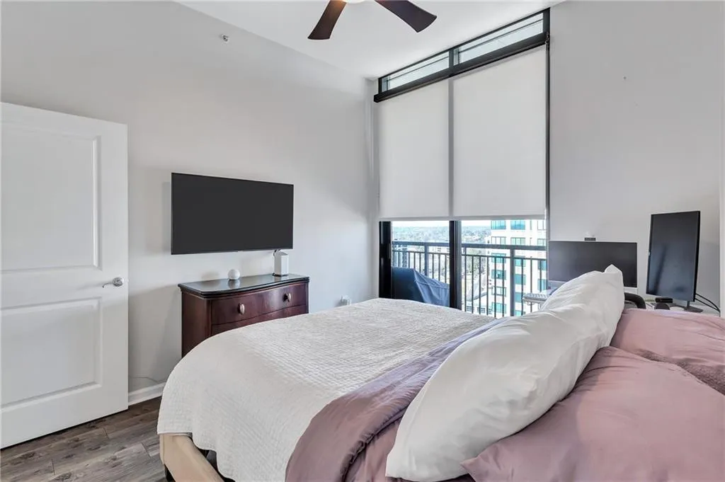 3040 Peachtree Road Nw Unit 1602, Atlanta, Georgia 30305, 1 Bedroom Bedrooms, ,1 BathroomBathrooms,Residential,For Sale,3040 Peachtree Road Nw Unit 1602,7535796