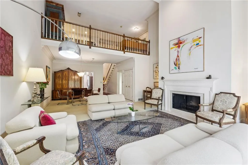 12 Braemore Drive, Atlanta, Georgia 30328, 4 Bedrooms Bedrooms, ,3 BathroomsBathrooms,Residential,Sold,12 Braemore Drive,7547590