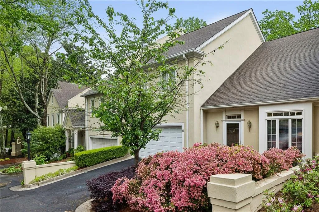 12 Braemore Drive, Atlanta, Georgia 30328, 4 Bedrooms Bedrooms, ,3 BathroomsBathrooms,Residential,Sold,12 Braemore Drive,7547590
