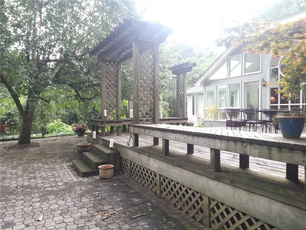 9715 Roberts Drive, Sandy Springs, Georgia 30350, 4 Bedrooms Bedrooms, ,4 BathroomsBathrooms,Residential,Sold,9715 Roberts Drive,5718902 9715 Roberts Drive, Sandy Springs, Georgia 30350, 4 Bedrooms Bedrooms, ,4 BathroomsBathrooms,Residential,Sold,9715 Roberts Drive,5718902