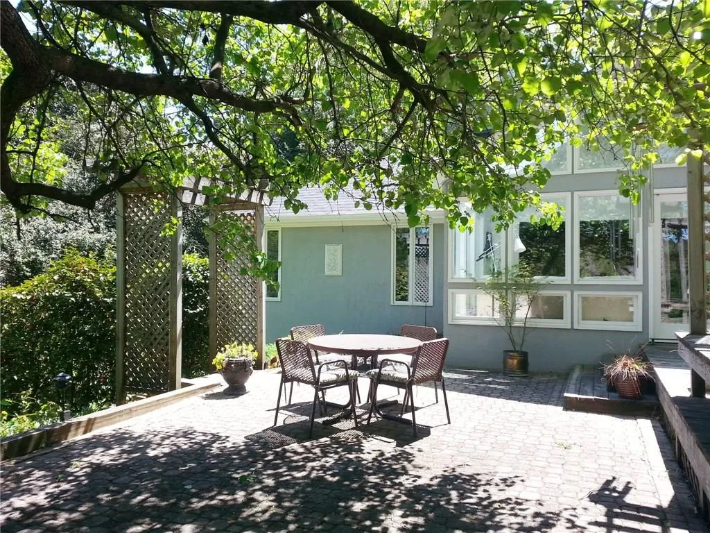 9715 Roberts Drive, Sandy Springs, Georgia 30350, 4 Bedrooms Bedrooms, ,4 BathroomsBathrooms,Residential,Sold,9715 Roberts Drive,5718902 9715 Roberts Drive, Sandy Springs, Georgia 30350, 4 Bedrooms Bedrooms, ,4 BathroomsBathrooms,Residential,Sold,9715 Roberts Drive,5718902