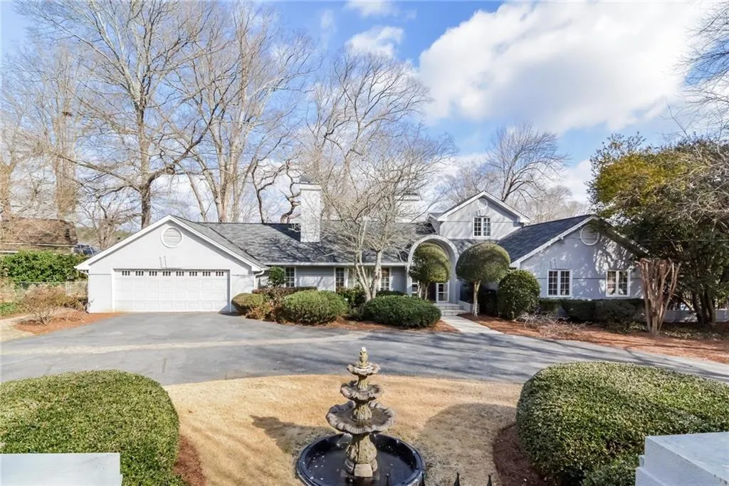 9715 Roberts Drive, Sandy Springs, Georgia 30350, 4 Bedrooms Bedrooms, ,4 BathroomsBathrooms,Residential,Sold,9715 Roberts Drive,5718902 9715 Roberts Drive, Sandy Springs, Georgia 30350, 4 Bedrooms Bedrooms, ,4 BathroomsBathrooms,Residential,Sold,9715 Roberts Drive,5718902