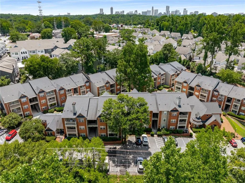 1011 Chastain Park Court Ne, Atlanta, Georgia 30342, 2 Bedrooms Bedrooms, ,2 BathroomsBathrooms,Residential,For Sale,1011 Chastain Park Court Ne,7608249