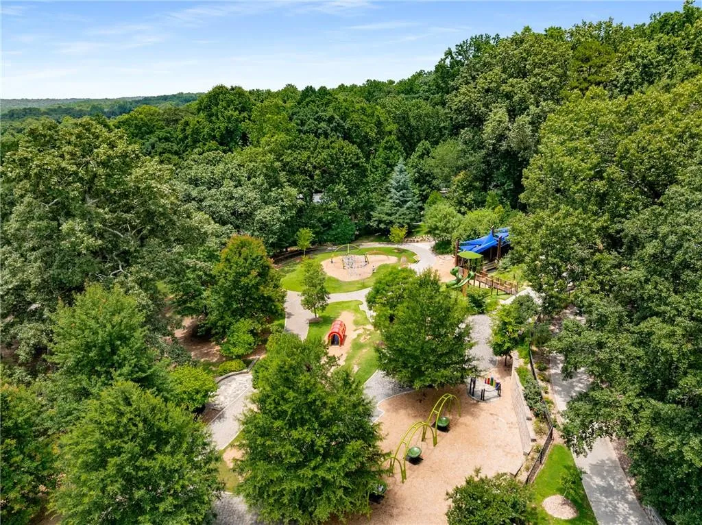 1011 Chastain Park Court Ne, Atlanta, Georgia 30342, 2 Bedrooms Bedrooms, ,2 BathroomsBathrooms,Residential,For Sale,1011 Chastain Park Court Ne,7608249