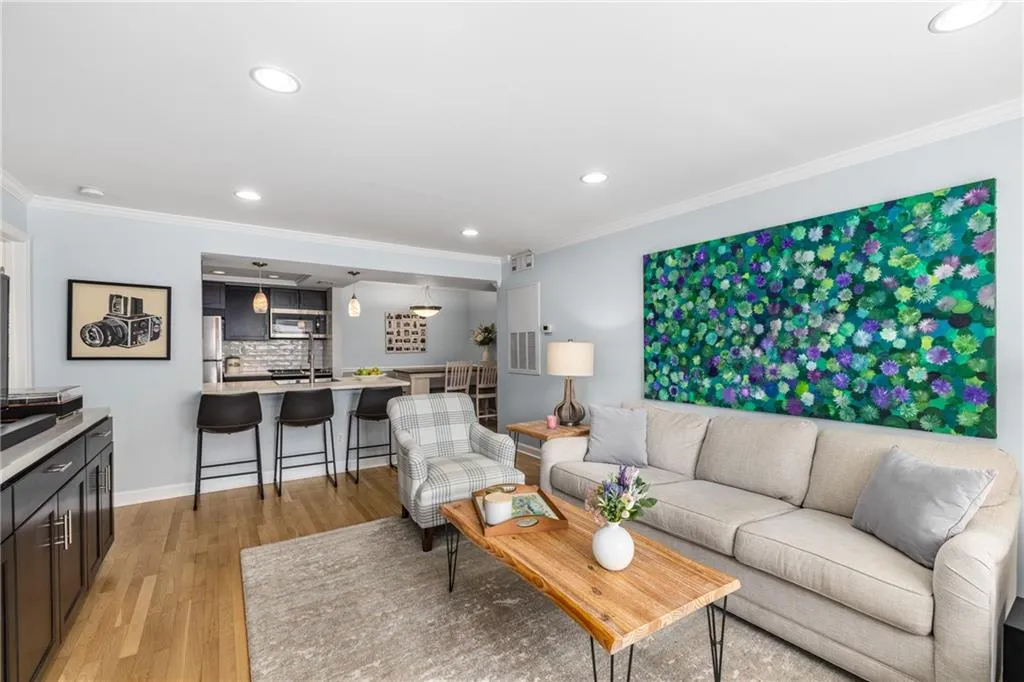 1011 Chastain Park Court Ne, Atlanta, Georgia 30342, 2 Bedrooms Bedrooms, ,2 BathroomsBathrooms,Residential,For Sale,1011 Chastain Park Court Ne,7608249