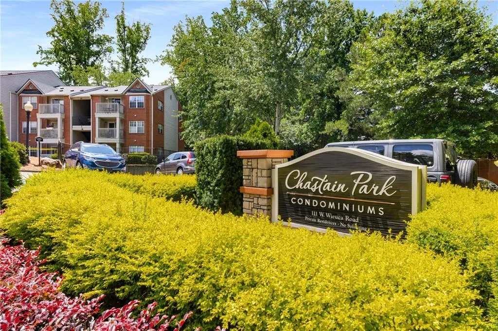 1011 Chastain Park Court Ne, Atlanta, Georgia 30342, 2 Bedrooms Bedrooms, ,2 BathroomsBathrooms,Residential,For Sale,1011 Chastain Park Court Ne,7608249