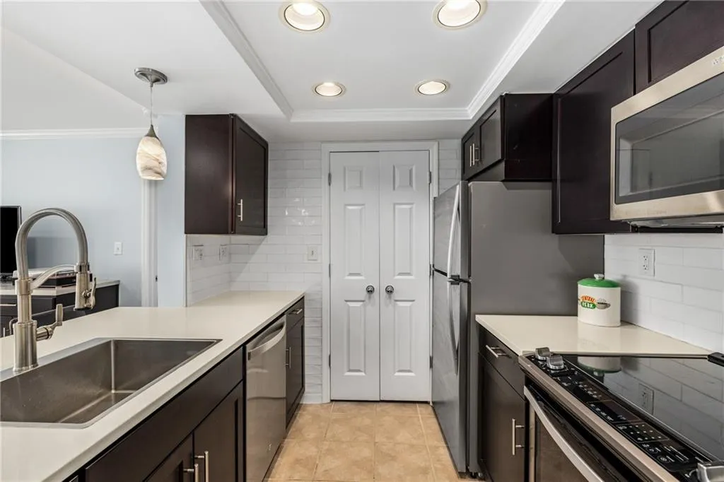 1011 Chastain Park Court Ne, Atlanta, Georgia 30342, 2 Bedrooms Bedrooms, ,2 BathroomsBathrooms,Residential,For Sale,1011 Chastain Park Court Ne,7608249