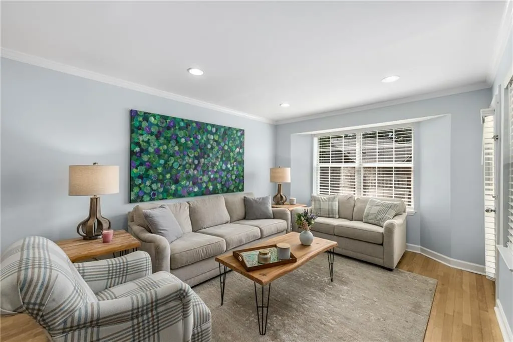 1011 Chastain Park Court Ne, Atlanta, Georgia 30342, 2 Bedrooms Bedrooms, ,2 BathroomsBathrooms,Residential,For Sale,1011 Chastain Park Court Ne,7608249