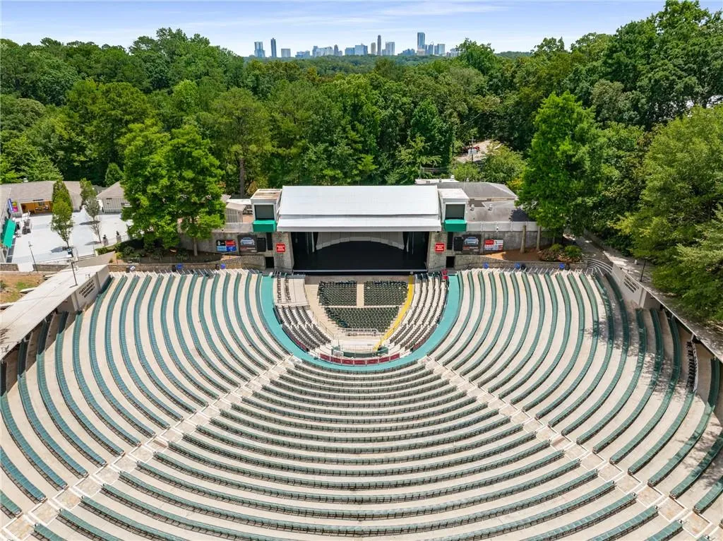1011 Chastain Park Court Ne, Atlanta, Georgia 30342, 2 Bedrooms Bedrooms, ,2 BathroomsBathrooms,Residential,For Sale,1011 Chastain Park Court Ne,7608249
