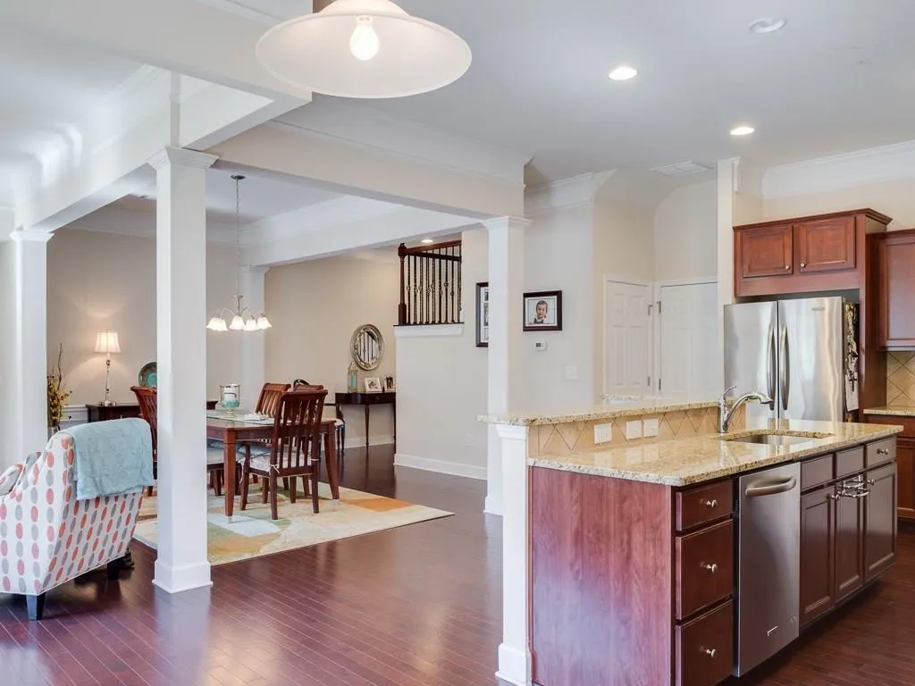 111 Beverly Place, Sandy Springs, Georgia 30328, 3 Bedrooms Bedrooms, ,3 BathroomsBathrooms,Residential,Sold,111 Beverly Place,5804366