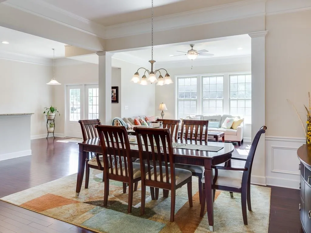 111 Beverly Place, Sandy Springs, Georgia 30328, 3 Bedrooms Bedrooms, ,3 BathroomsBathrooms,Residential,Sold,111 Beverly Place,5804366