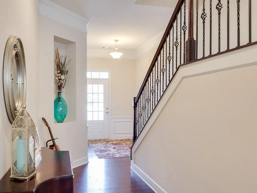 111 Beverly Place, Sandy Springs, Georgia 30328, 3 Bedrooms Bedrooms, ,3 BathroomsBathrooms,Residential,Sold,111 Beverly Place,5804366