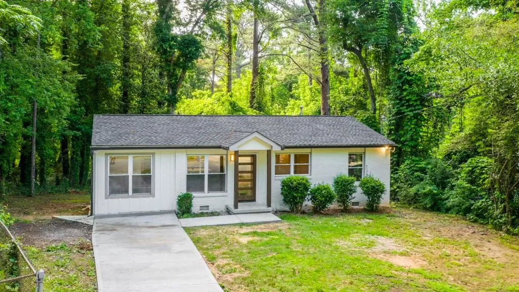 398 Baker Circle Nw, Atlanta, Georgia 30318, 4 Bedrooms Bedrooms, ,2 BathroomsBathrooms,Residential,For Sale,398 Baker Circle Nw,7585659